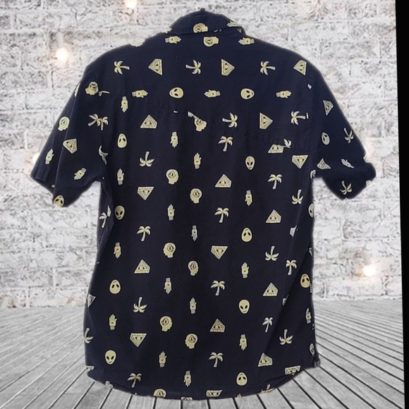 Volcom Stone Men's Print Button-down Shirt sz M - Picture 2 of 6